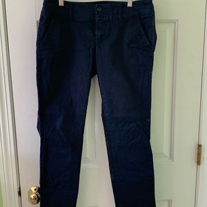 AE navy khakis size 4 skinny stretch